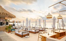 Al'S Resort